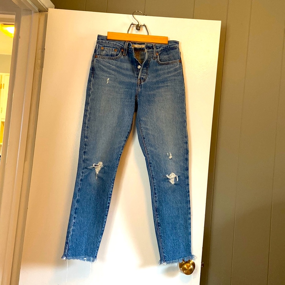 Levi’s Wedgie 25